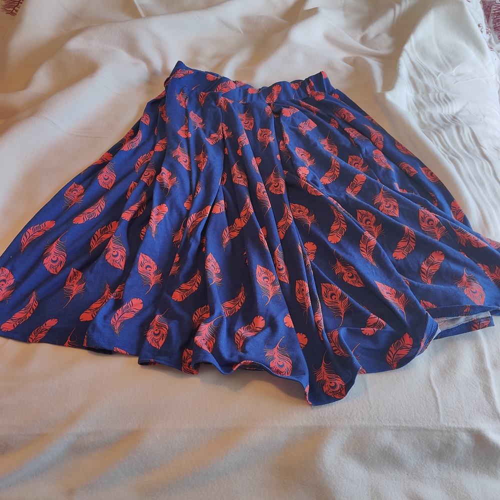 Blue and Red Feather Print Women's Skirt